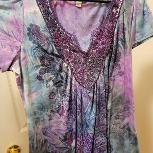 Beautiful flowing OneWorld top